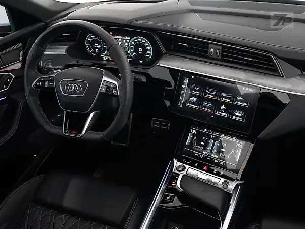 Audi Q8 Sportback E-tron - Imagem 14