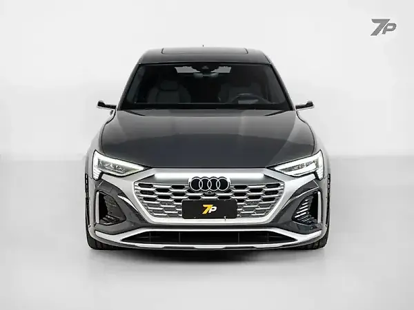 Audi Q8 Sportback E-tron - Imagem 17
