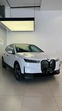 BMW Ix - Imagem 3