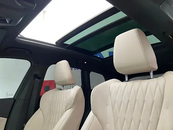 BMW IX1 - Imagem 17
