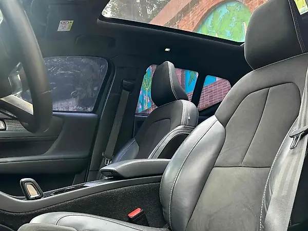 Volvo XC40 Recharge - Imagem 15