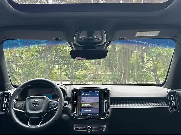 Volvo XC40 Recharge - Imagem 18