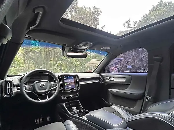 Volvo XC40 Recharge - Imagem 19