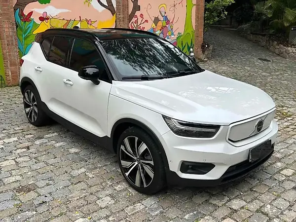 Volvo XC40 Recharge - Imagem 3