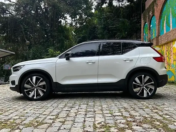 Volvo XC40 Recharge - Imagem 5