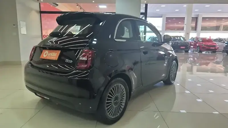 Fiat 500e - Imagem 4