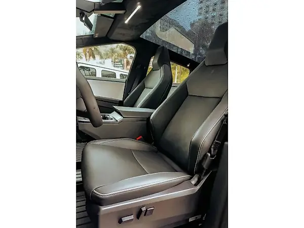 Tesla Cybertruck - Imagem 11