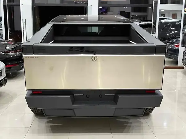 Tesla Cybertruck - Imagem 15
