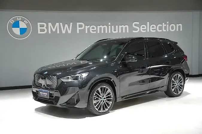 BMW IX1 - Imagem 1