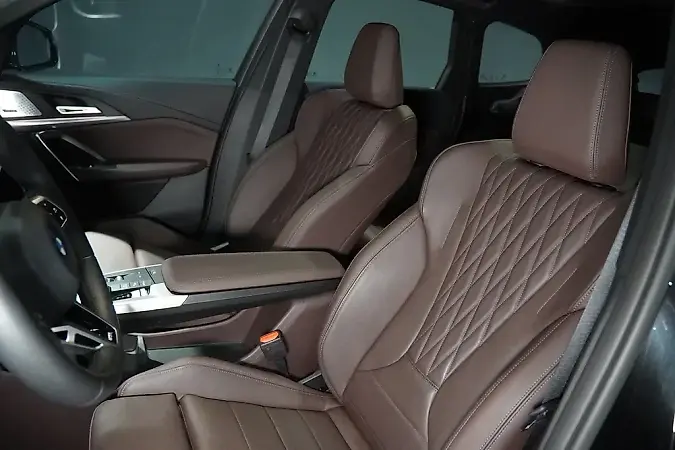 BMW IX1 - Imagem 9