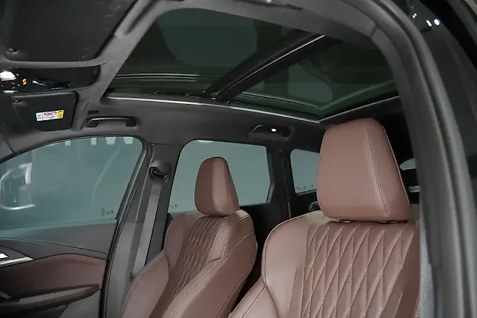 BMW IX1 - Imagem 10