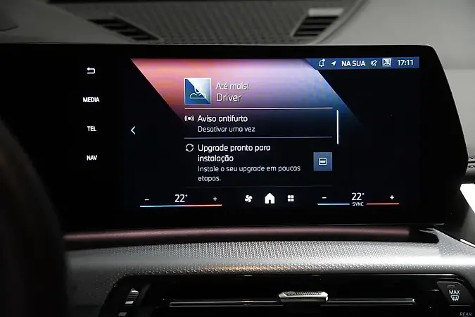 BMW IX1 - Imagem 15