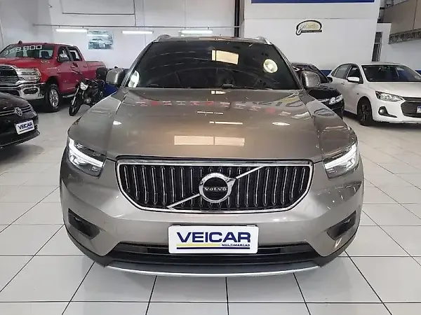 Volvo XC40 Recharge Plug-in Hybrid - Imagem 5