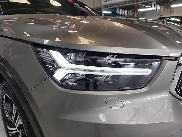 Volvo XC40 Recharge Plug-in Hybrid - Imagem 7
