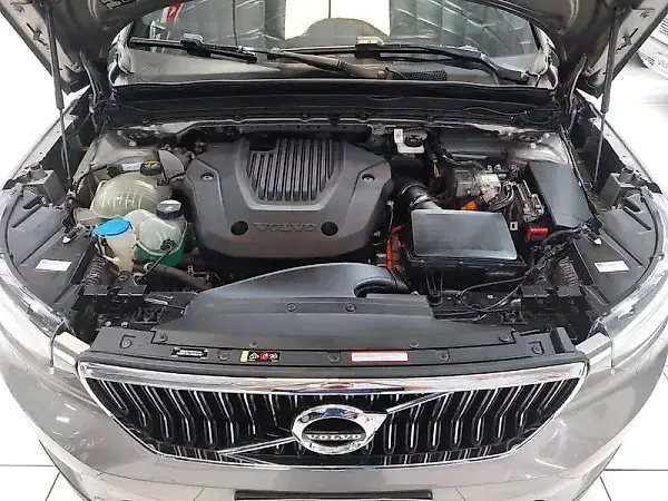 Volvo XC40 Recharge Plug-in Hybrid - Imagem 16