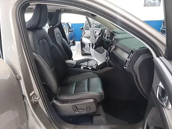 Volvo XC40 Recharge Plug-in Hybrid - Imagem 20