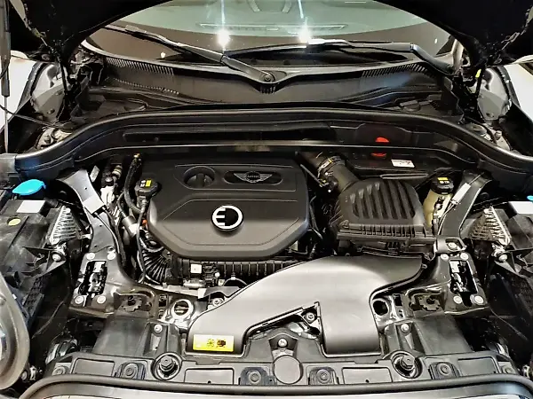 Mini Cooper SE - Imagem 13