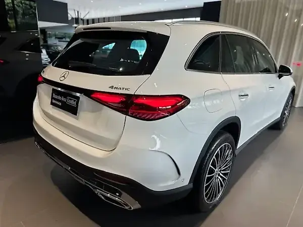 Mercedes Glc 300e - Imagem 6