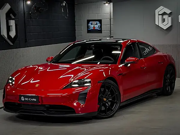 Porsche Taycan - Imagem 6