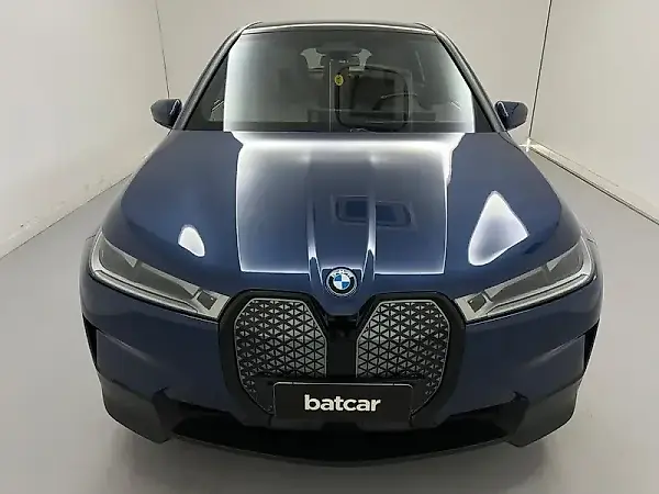 BMW Ix - Imagem 2