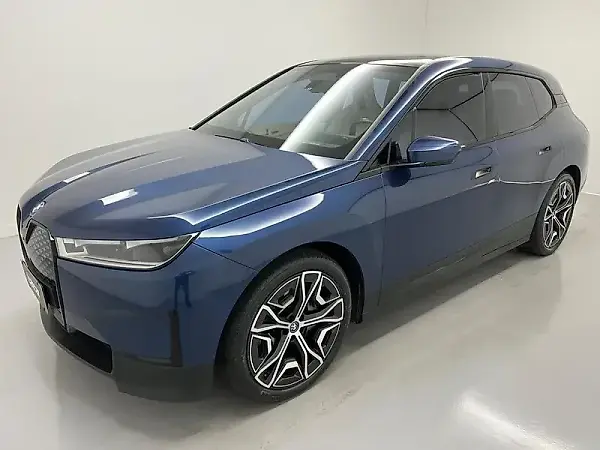 BMW Ix - Imagem 3