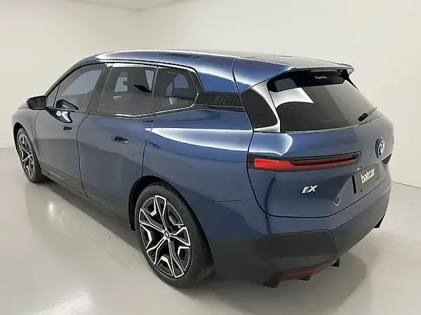 BMW Ix - Imagem 4