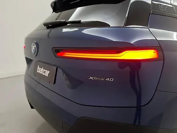 BMW Ix - Imagem 8