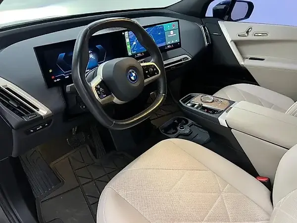 BMW Ix - Imagem 9