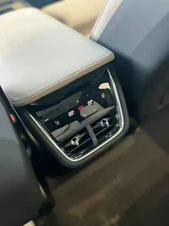 Volvo Ex90 - Imagem 8