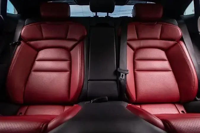 Porsche Taycan - Imagem 13