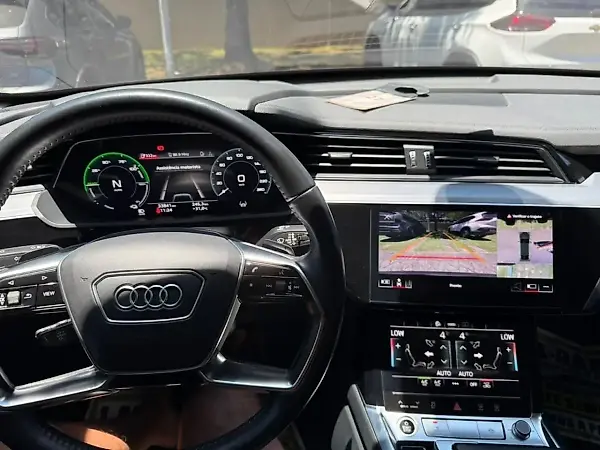 Audi E-tron S Sportback - Imagem 11