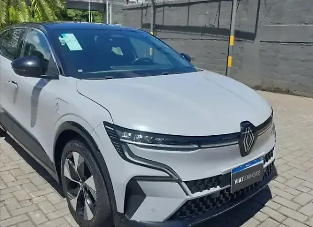 Renault Megane E-tech Electric - Imagem 2