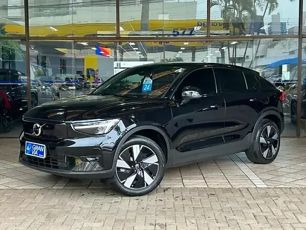 Volvo C40 Recharge - Imagem 1