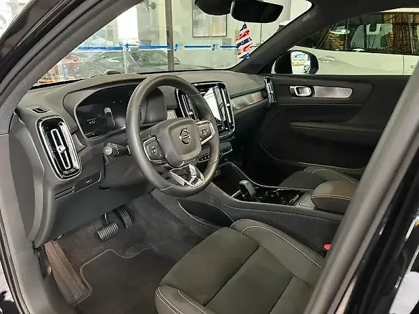 Volvo C40 Recharge - Imagem 10