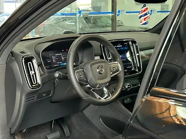 Volvo C40 Recharge - Imagem 11
