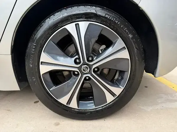 Nissan Leaf - Imagem 11