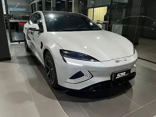 BYD Seal - Imagem 1