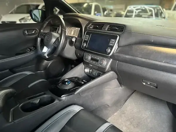 Nissan Leaf - Imagem 8
