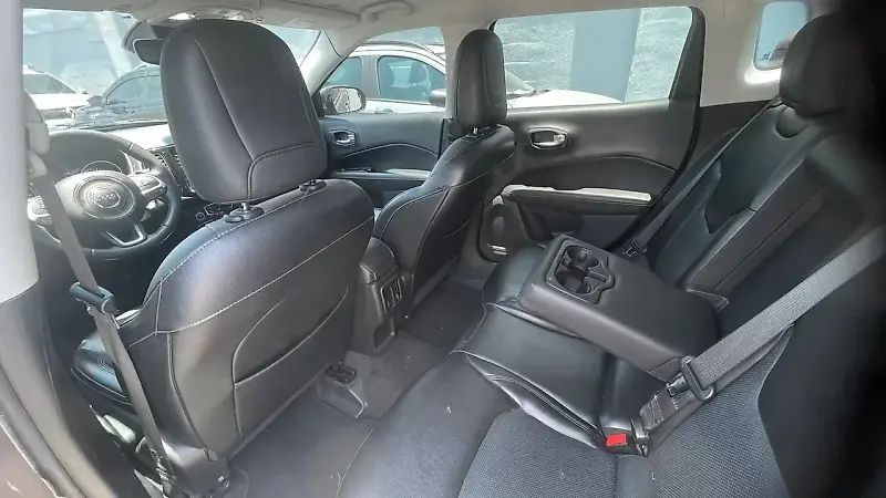 Jeep Compass - Imagem 12