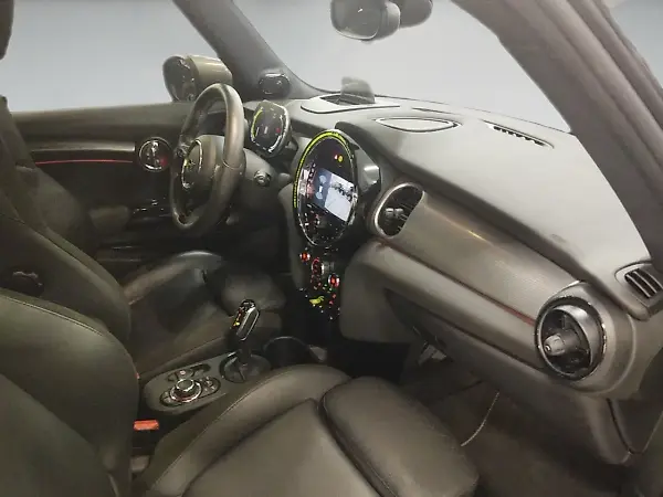 Mini Cooper SE - Imagem 13