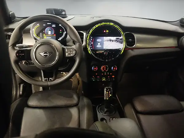 Mini Cooper SE - Imagem 11