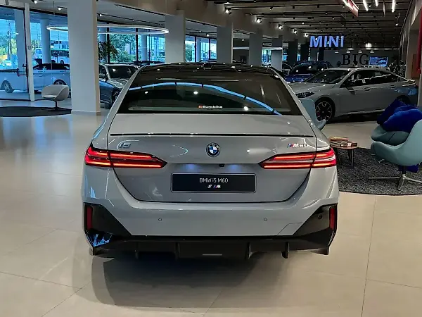 BMW I5 M60 - Imagem 4