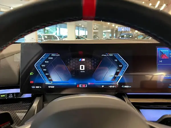BMW I5 M60 - Imagem 15