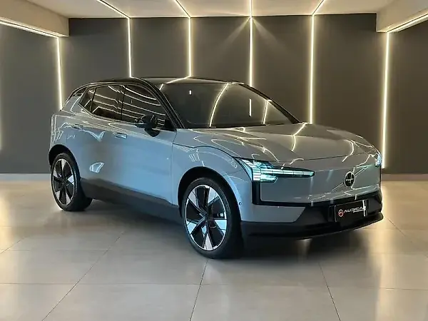Volvo EX30 - Imagem 1