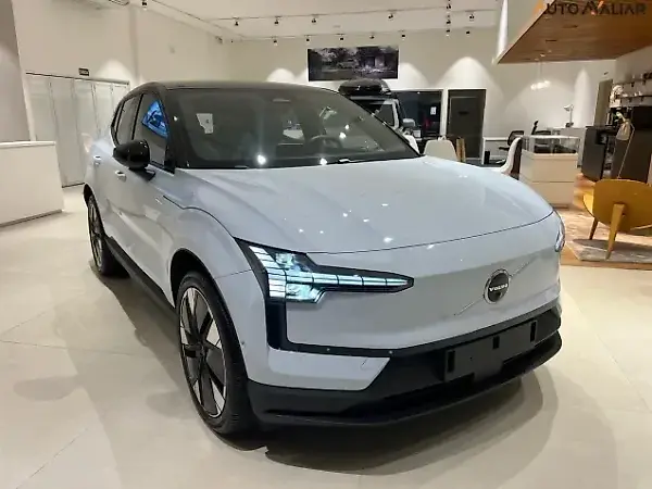 Volvo EX30 - Imagem 1