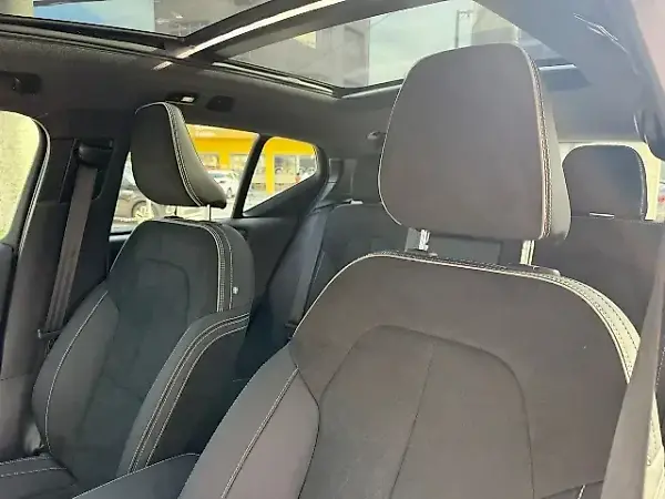 Volvo XC40 Recharge - Imagem 10