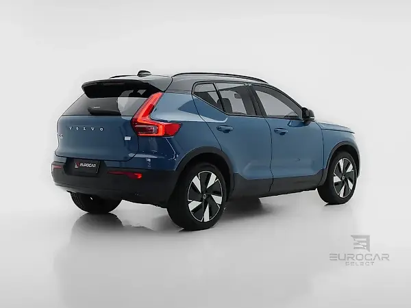 Volvo XC40 Recharge - Imagem 6