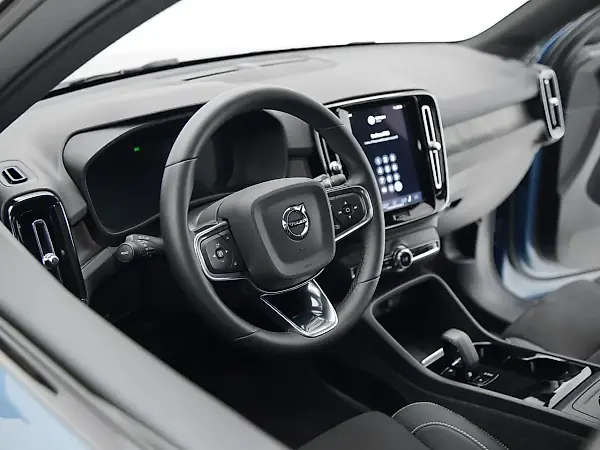Volvo XC40 Recharge - Imagem 7