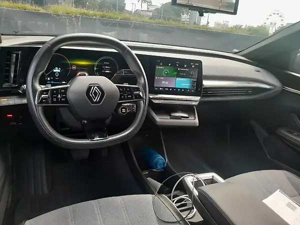 Renault Megane E-tech Electric - Imagem 6