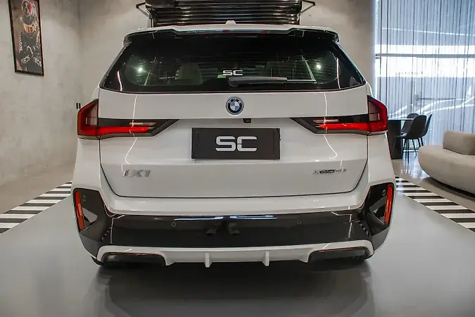 BMW IX1 - Imagem 6